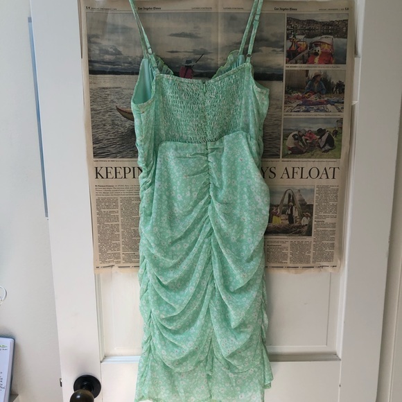 Hello Molly Green Dress - Picture 4 of 5